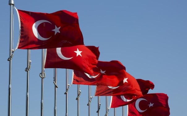  İSTİKLÂL MARŞI ( İSTİKLALİMİZİM MARŞI ) turk-bayragi-2